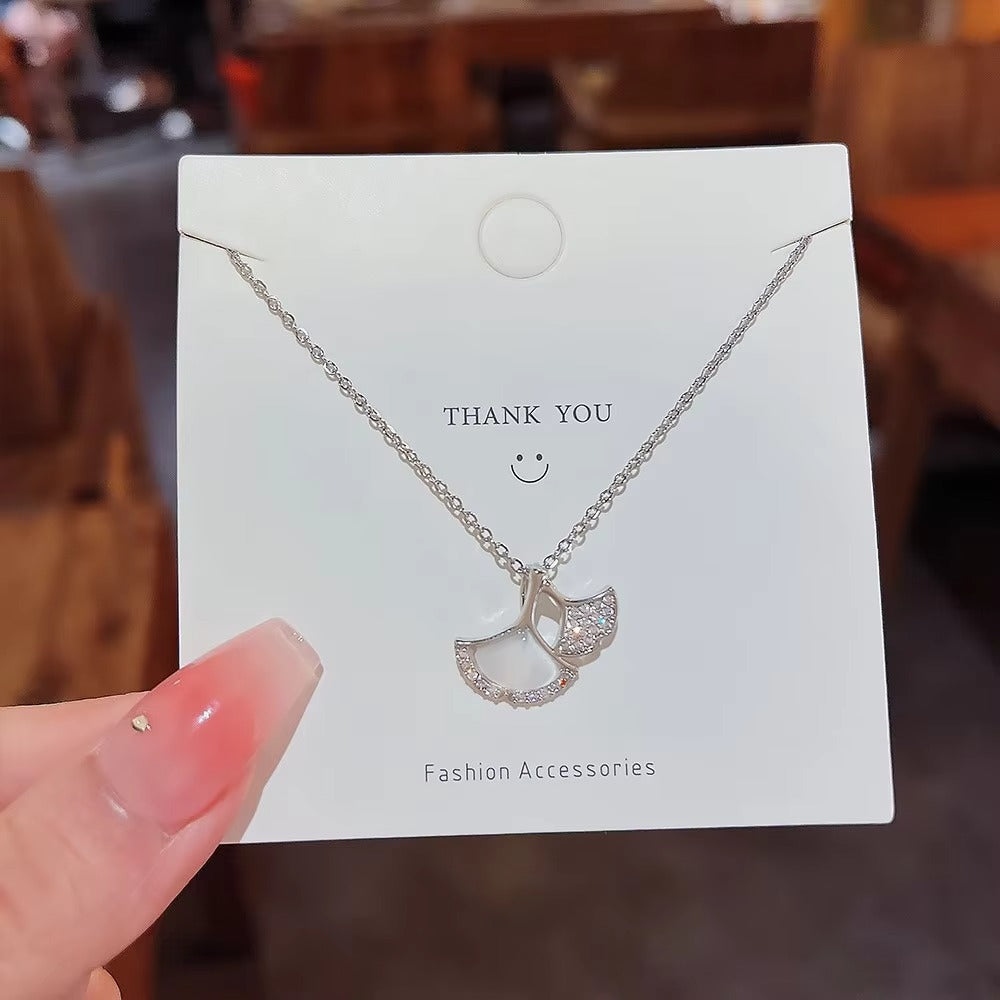 Vintage Titanium Steel Charm Necklace Female Pearl Pendant Collarbone Chain Stainless Steel Necklaces