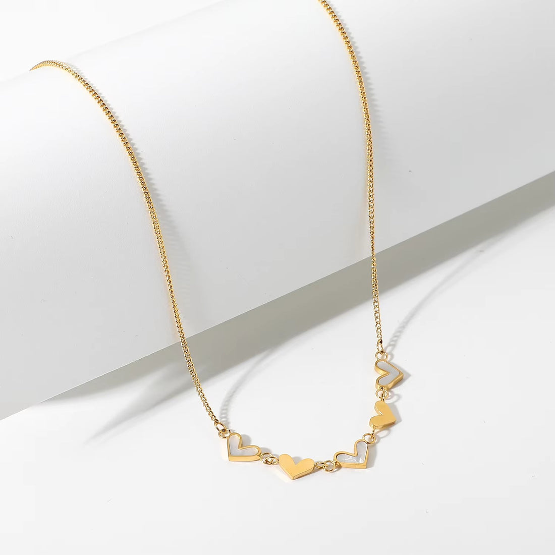 14K Gold Plated Stainless Steel Classic Geometric Style Love Pendant Necklace White Shell with Classic Metal Fashion Gift