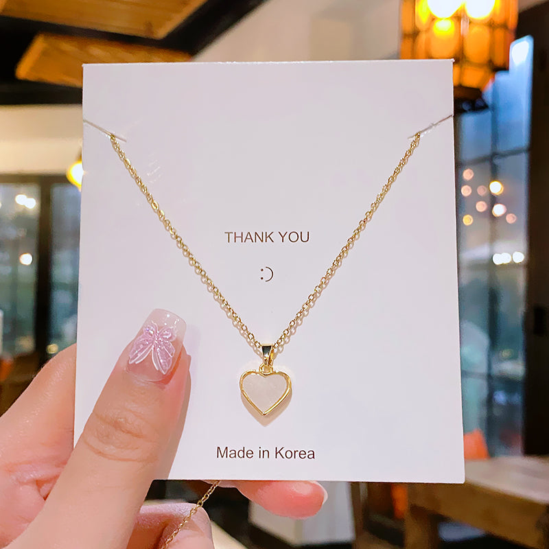 304 Stainless Steel Copper 18K Gold Plated K Gold Plated Heart Shape Acrylic Pendant Necklace