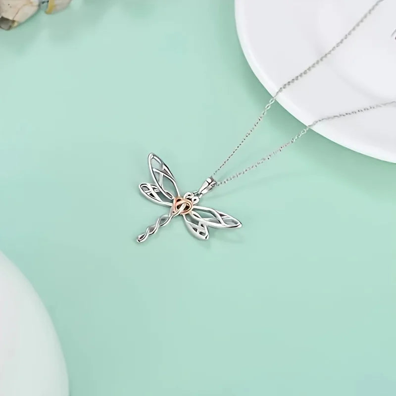Creative and elegant copper pendant necklace, fashion accessory, classic souvenir, ideal gift for Christmas and birthdays