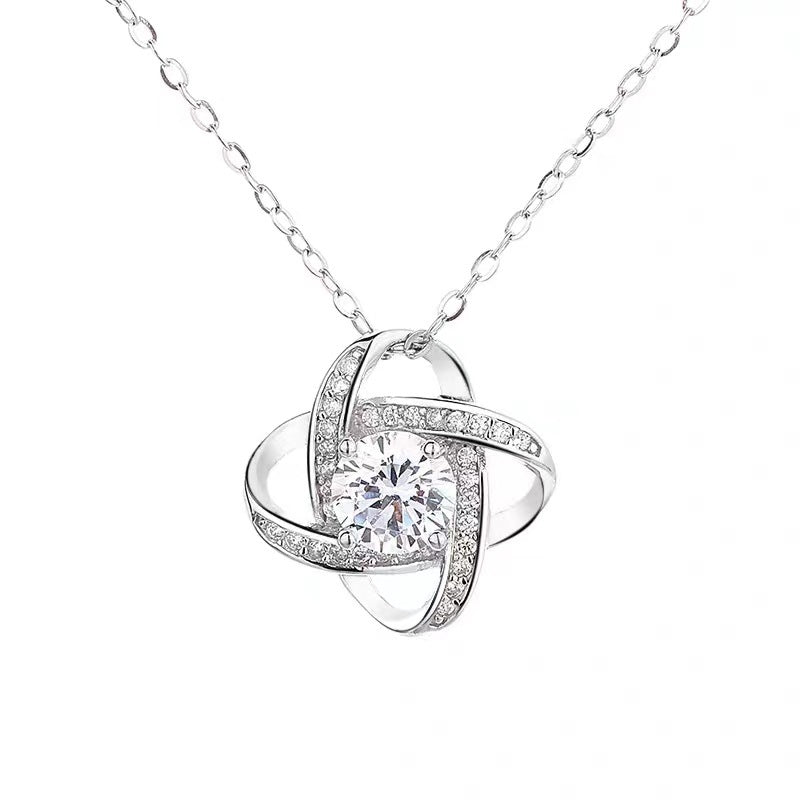 Amazon cross-border clover necklace hollow light luxury niche design Mother's Day gift clavicle chain gift box set