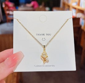 Elegant Clavicle Chain Necklace River Snail Pearl Necklace Titanium Steel Sophisticated Ladies Charm Jewelry