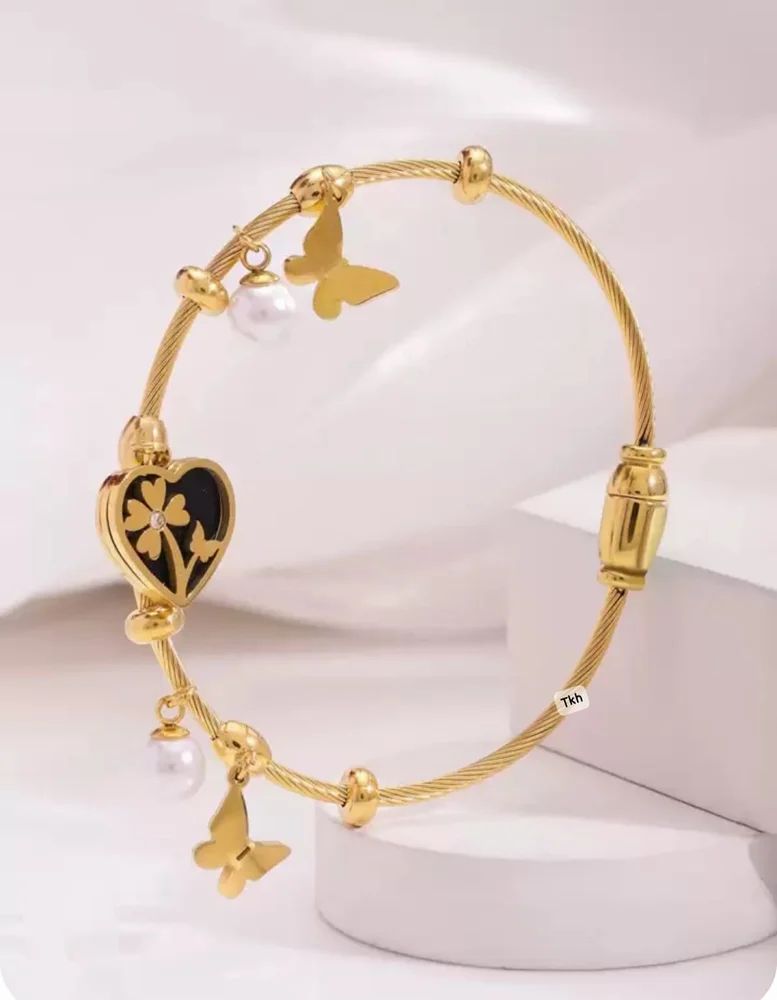 Magnetic Lock Love Heart Bracelet Kada for Women & Girls