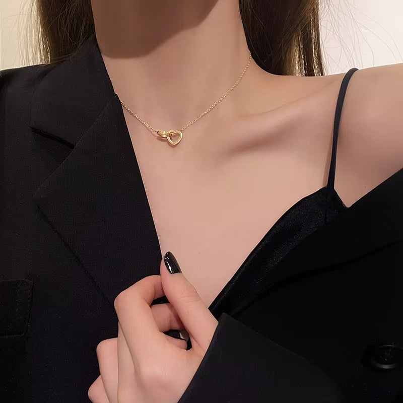 Fashion Women Jewelry 18K Gold Stainless Steel Design Hollow Out Love Heart Pendant Necklace