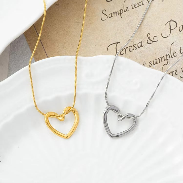 Minimalist Stainless Steel Necklace 18K Gold Plated Twisted Heart Pendant Trendy Hollow Love Heart Collar Necklaces for Box