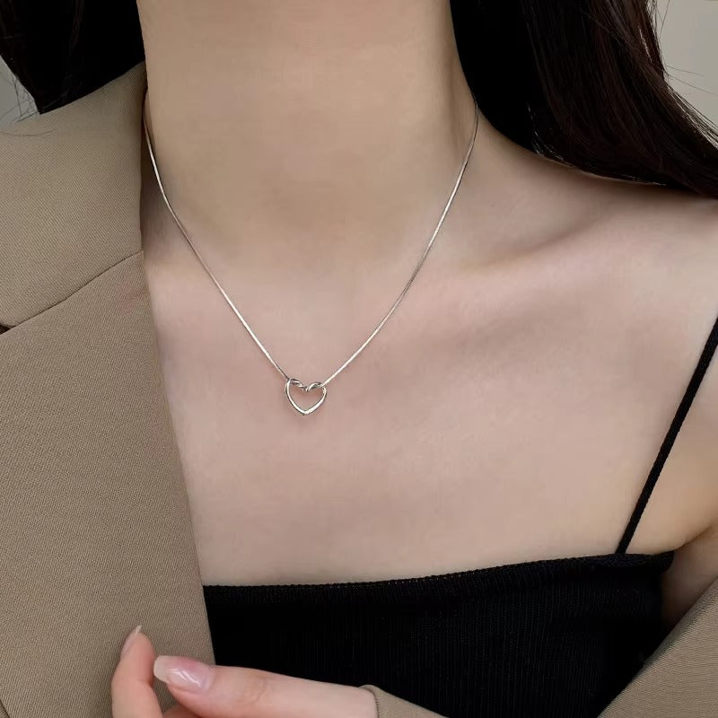 Minimalist Stainless Steel Necklace 18K Gold Plated Twisted Heart Pendant Trendy Hollow Love Heart Collar Necklaces for Box
