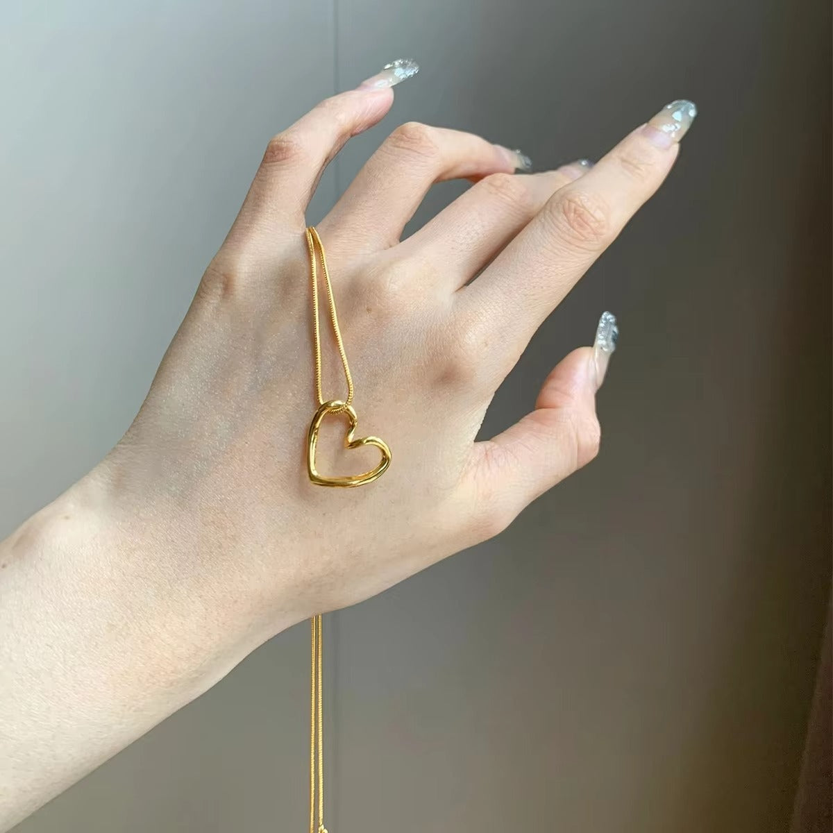 Minimalist Stainless Steel Necklace 18K Gold Plated Twisted Heart Pendant Trendy Hollow Love Heart Collar Necklaces for Box