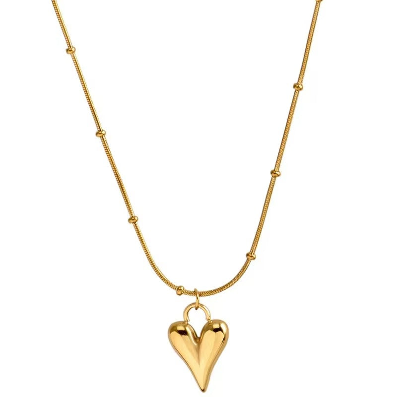 Fashion Heart Heart Instagram Women's Collar Bone Stainless Steel Necklace Simple Women's Gold-plated love Necklace