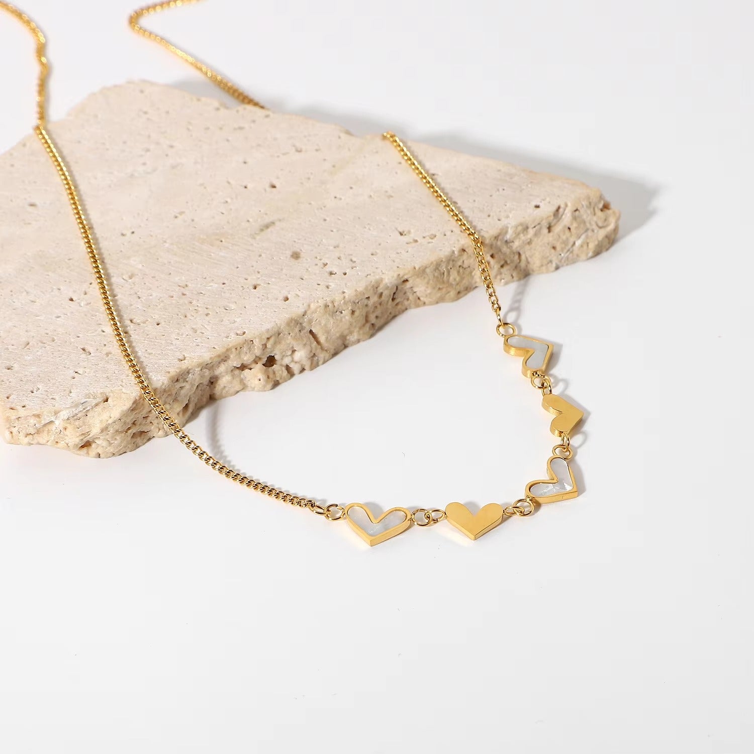 14K Gold Plated Stainless Steel Classic Geometric Style Love Pendant Necklace White Shell with Classic Metal Fashion Gift